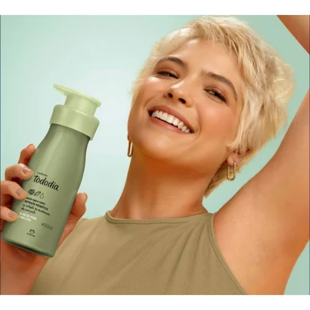 Creme Hidratante Corporal Tododia Flor de Pera e Melissa 400ml – Natura